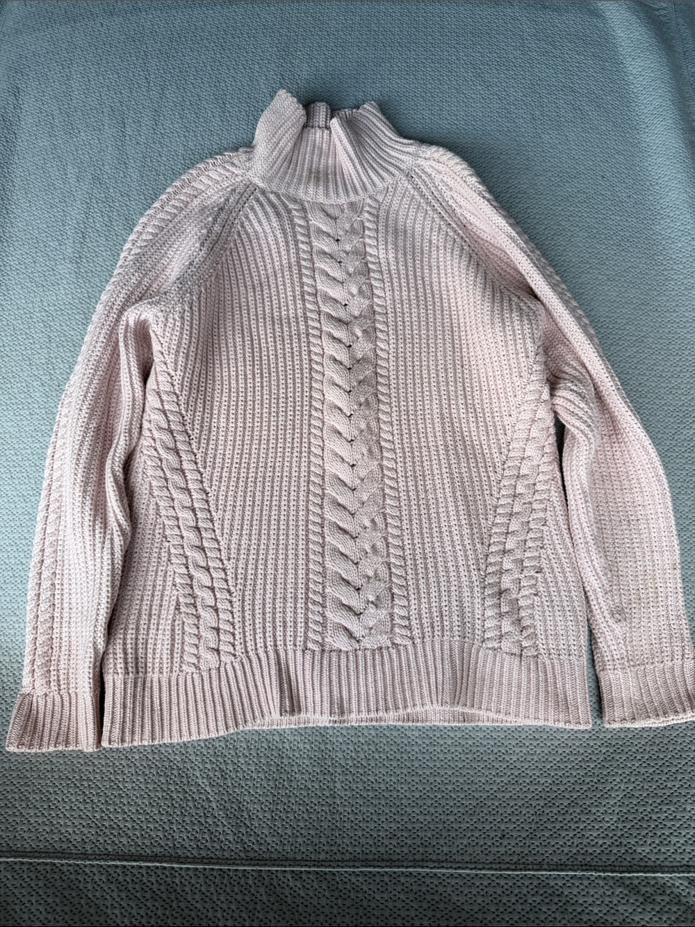 Women’s Lululemon bring the cozy in misty pink